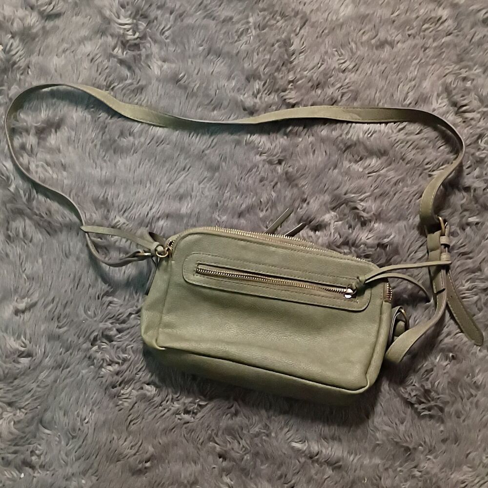 Sonoma Women’s Small Green Rectangle Crossbody Bag Zip Pockets Adjust Strap